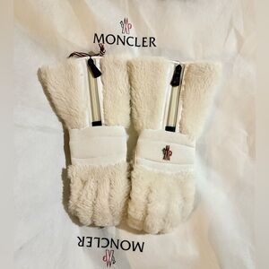 Moncler Shearling Gloves (Brand New/ NEVER worn!)